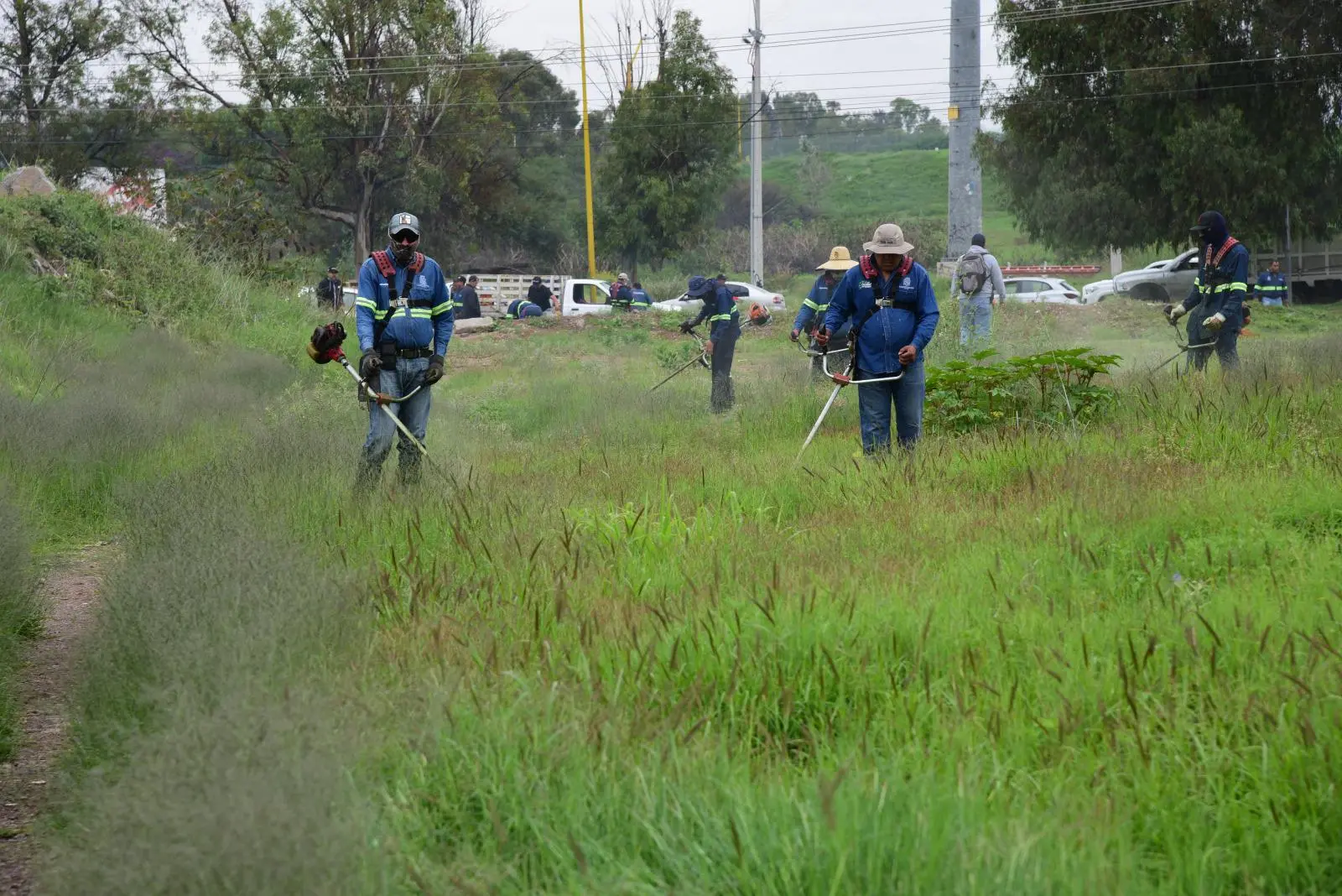 Intensifican limpieza en cercanías de arroyos y cuerpos de agua
