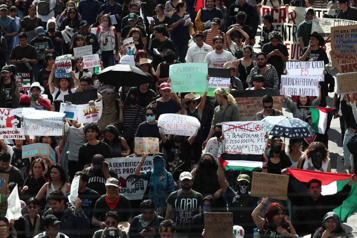 ‘¡Vivienda sí, Mundial no!’: protestan en CDMX contra gentrificación por el Mundial 2026