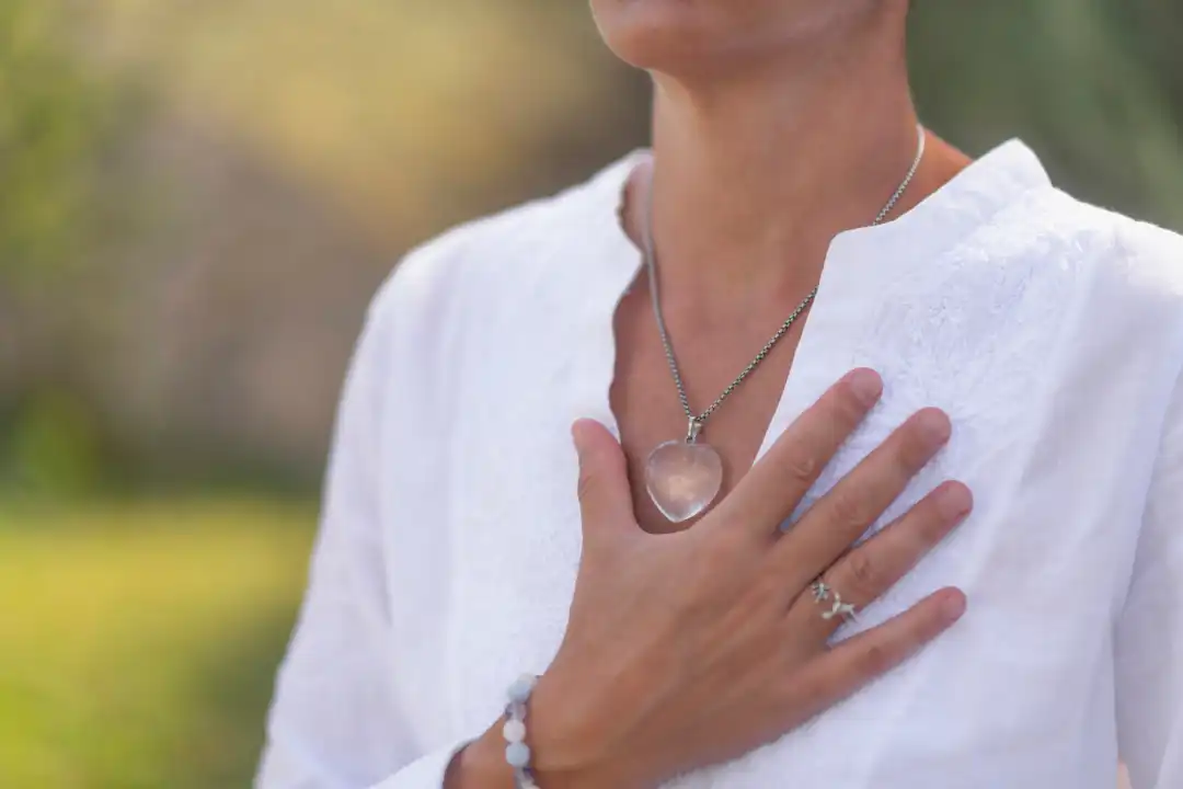 Los síntomas premenstruales podrían aumentar el riesgo de enfermedades cardiacas, revela estudio sueco