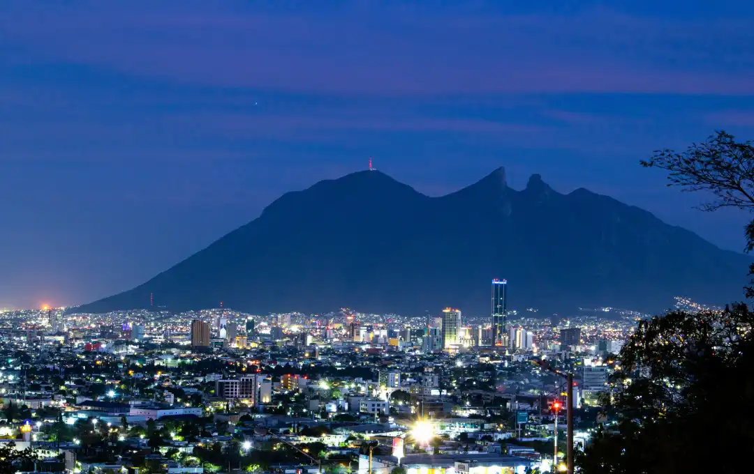 Monterrey permitirá bebidas alcohólicas en la vía pública durante el Mundial 2026