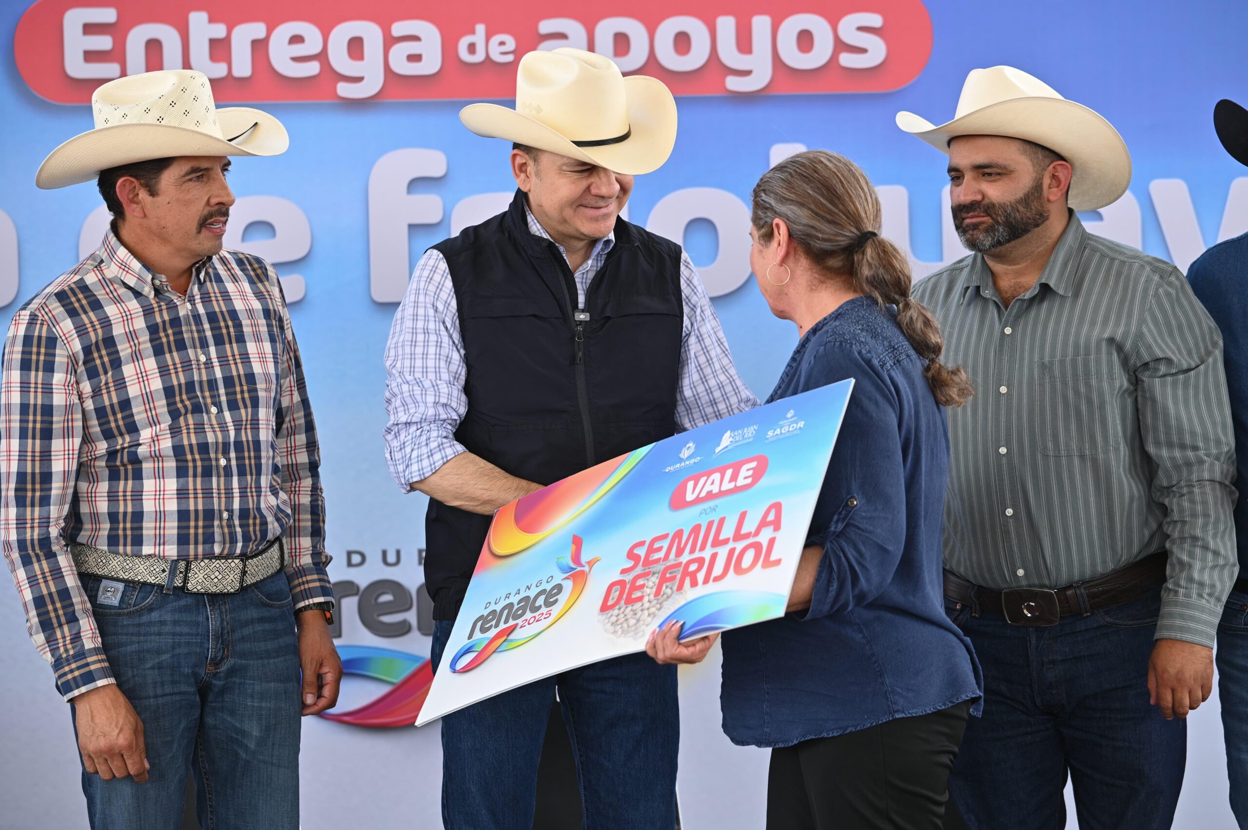 Con 190 toneladas de semilla prometen mejorar cosechas en Durango