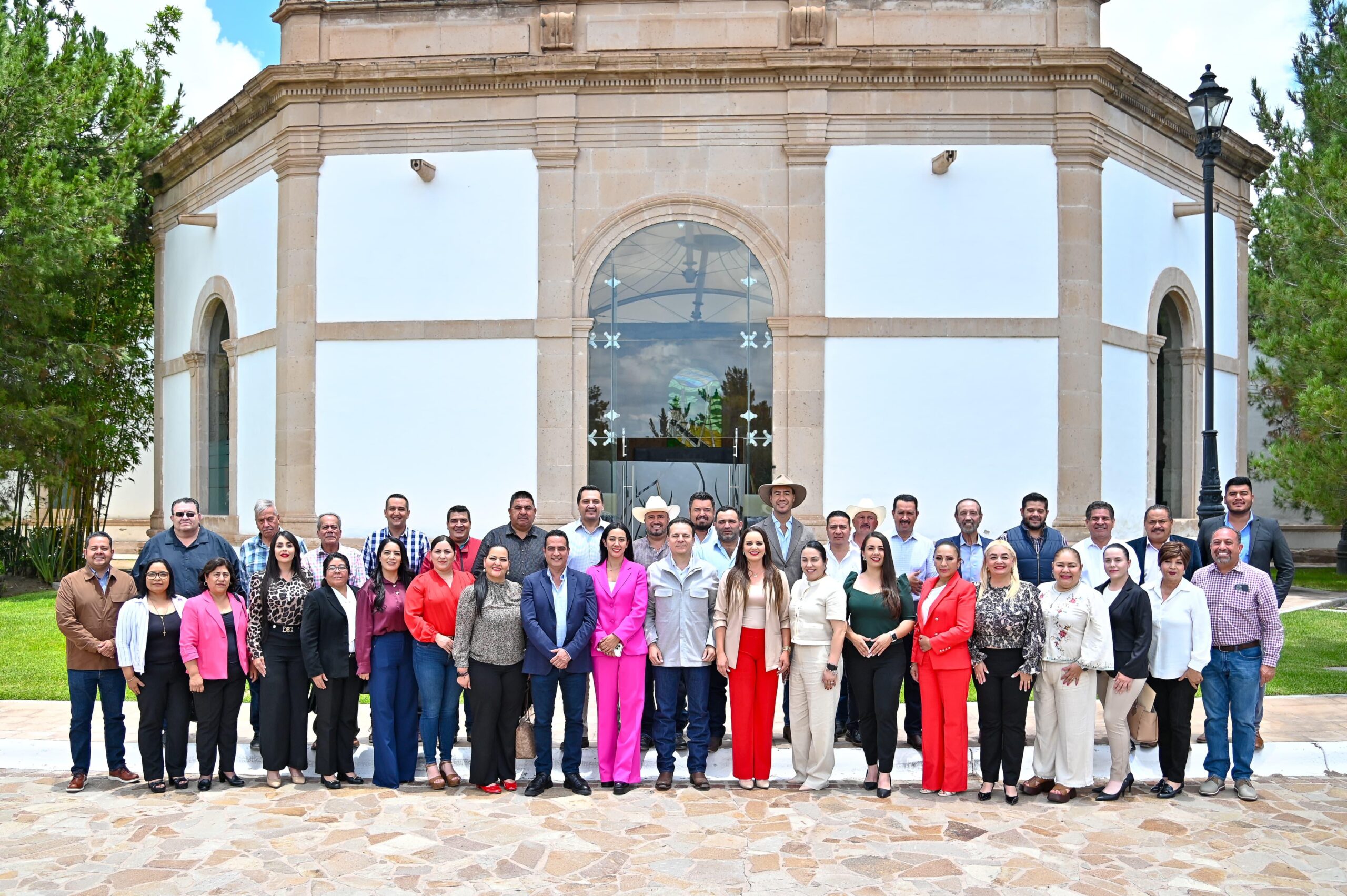 Se reúne gobernador de Durango con presidentes municipales electos