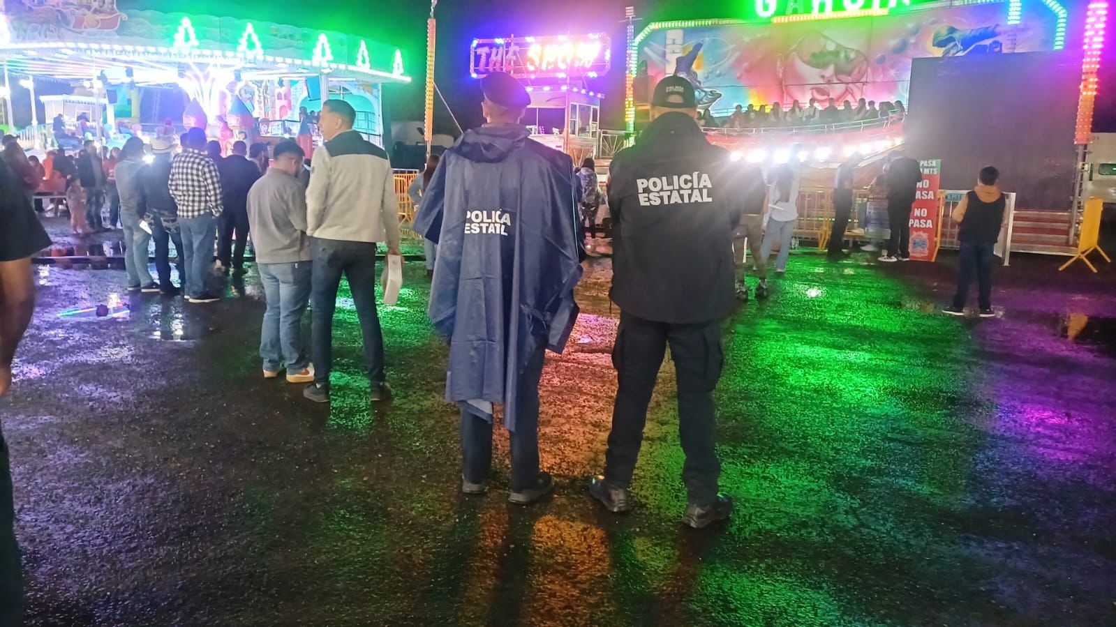 Aseguran 10 navajas y 4 vapeadores durante operativos en la feria
