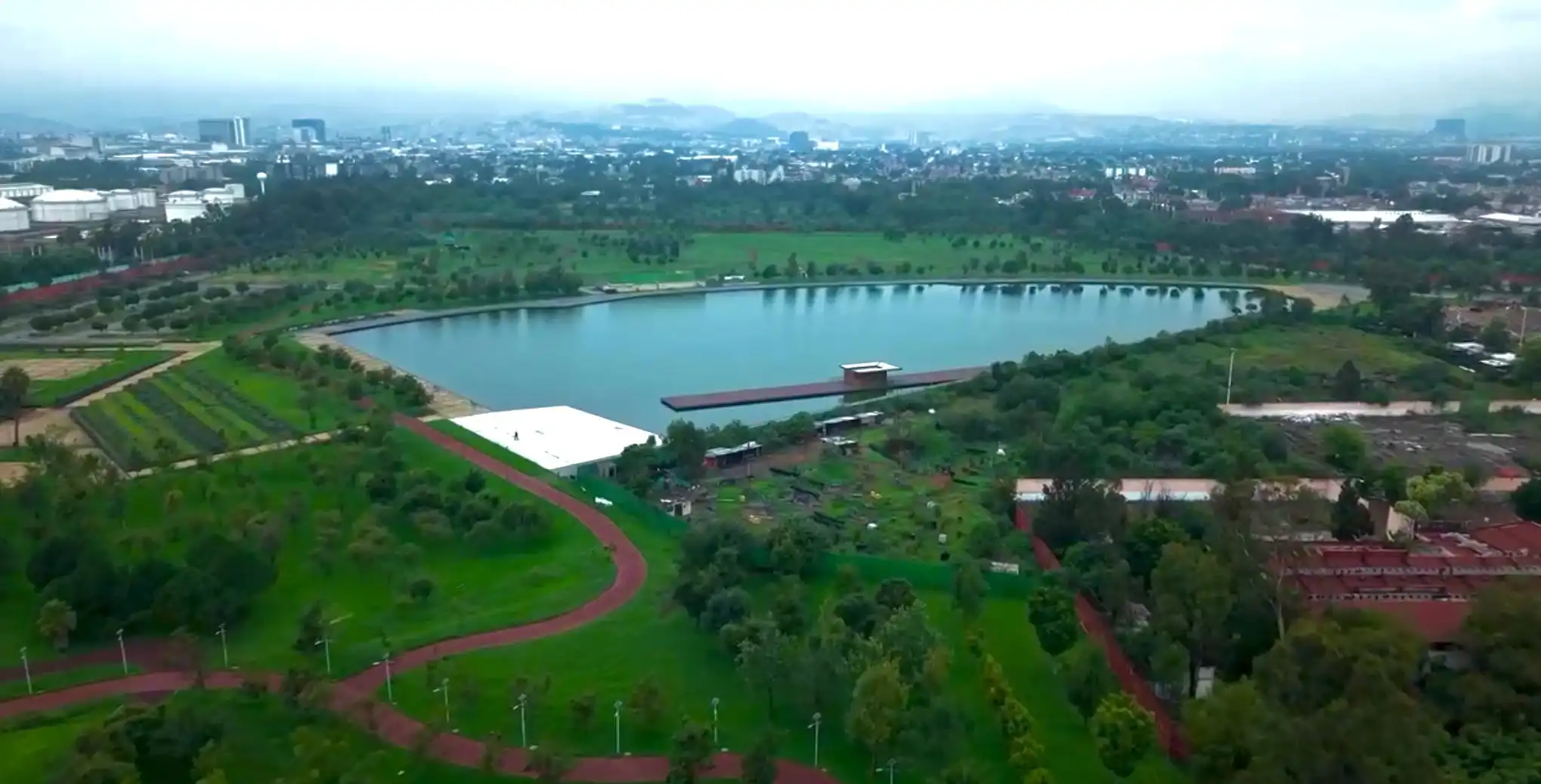 Entre flores y memoria: se reabre el Parque Bicentenario tras la tragedia mortal en el AXE Ceremonia