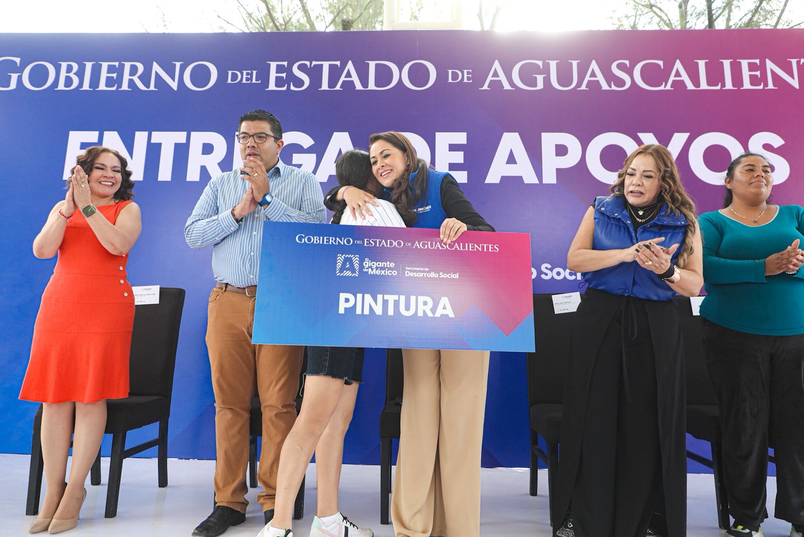 Entregan 800 apoyos para mejorar viviendas en Jesús María