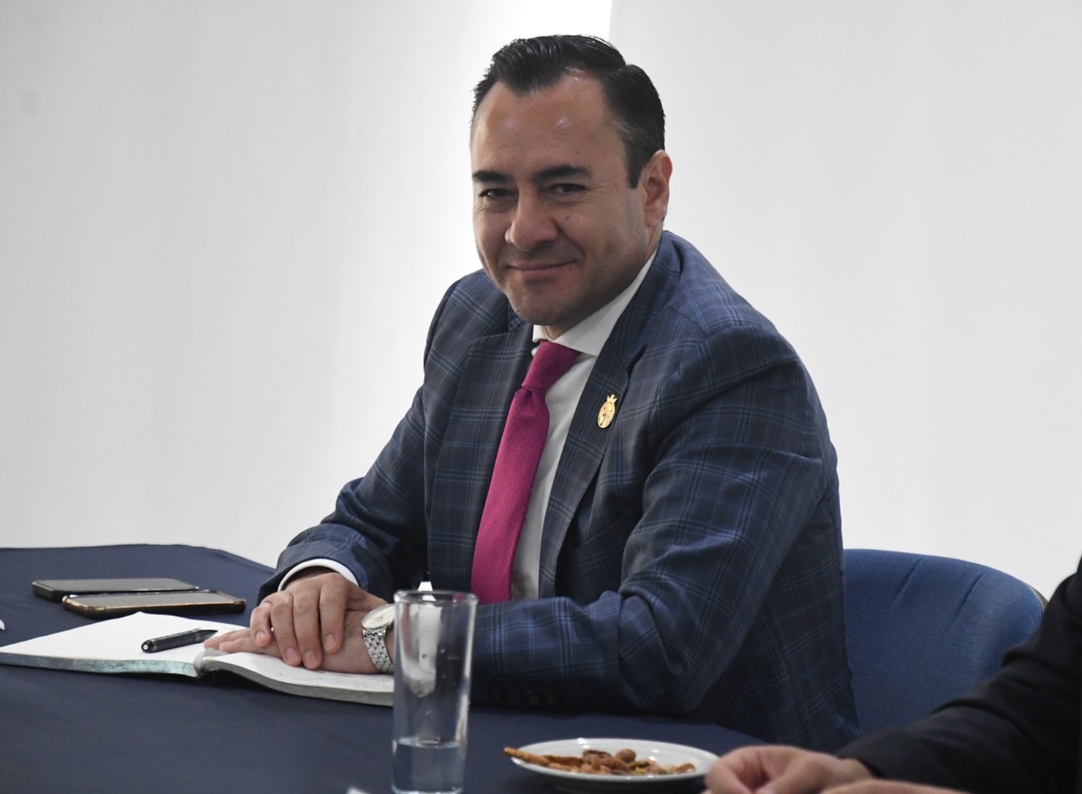 Golpe al narcomenudeo en León: decomisan 9 mil dosis y armas