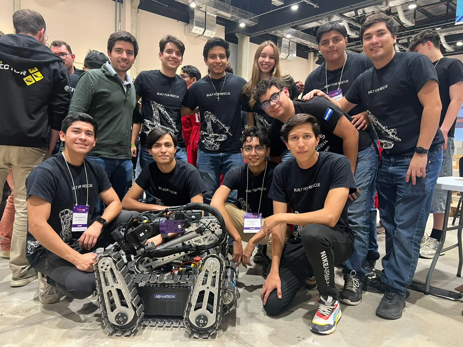 Equipo de la UP, número uno de América en Mundial de Robótica