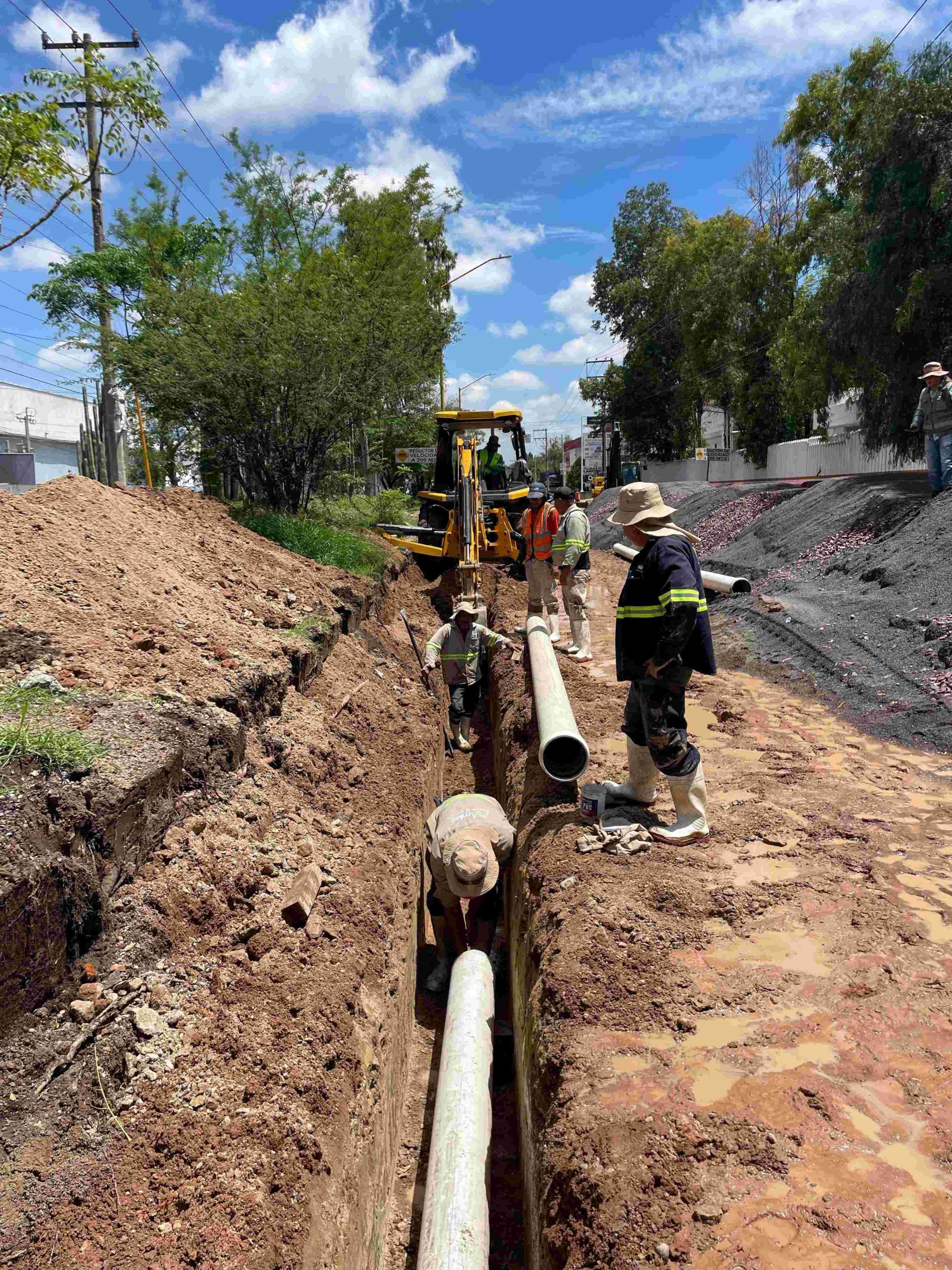 Rehabilitan línea de agua potable para mejorar abasto en Ciudad Industrial