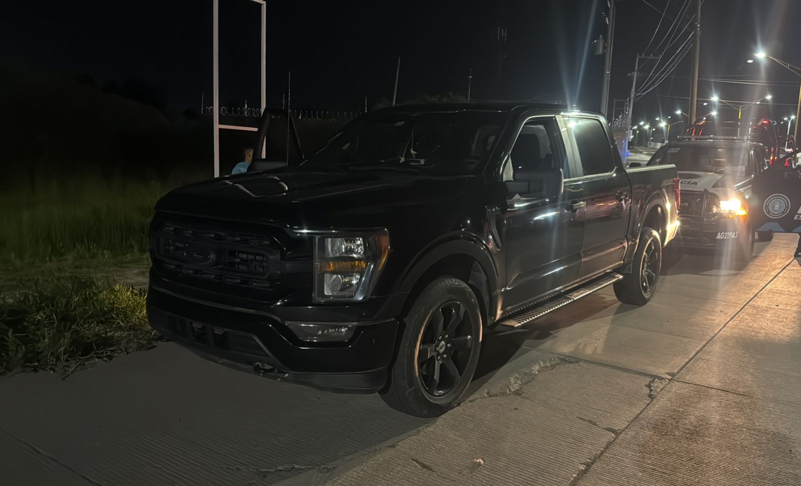 Policía Estatal asegura camioneta con reporte de robo en calles del sur de Aguascalientes