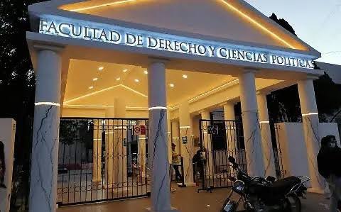 Facultad de Ciencias Políticas