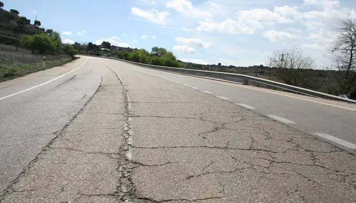 Congreso exige a SICT acelerar arreglo de carreteras federales
