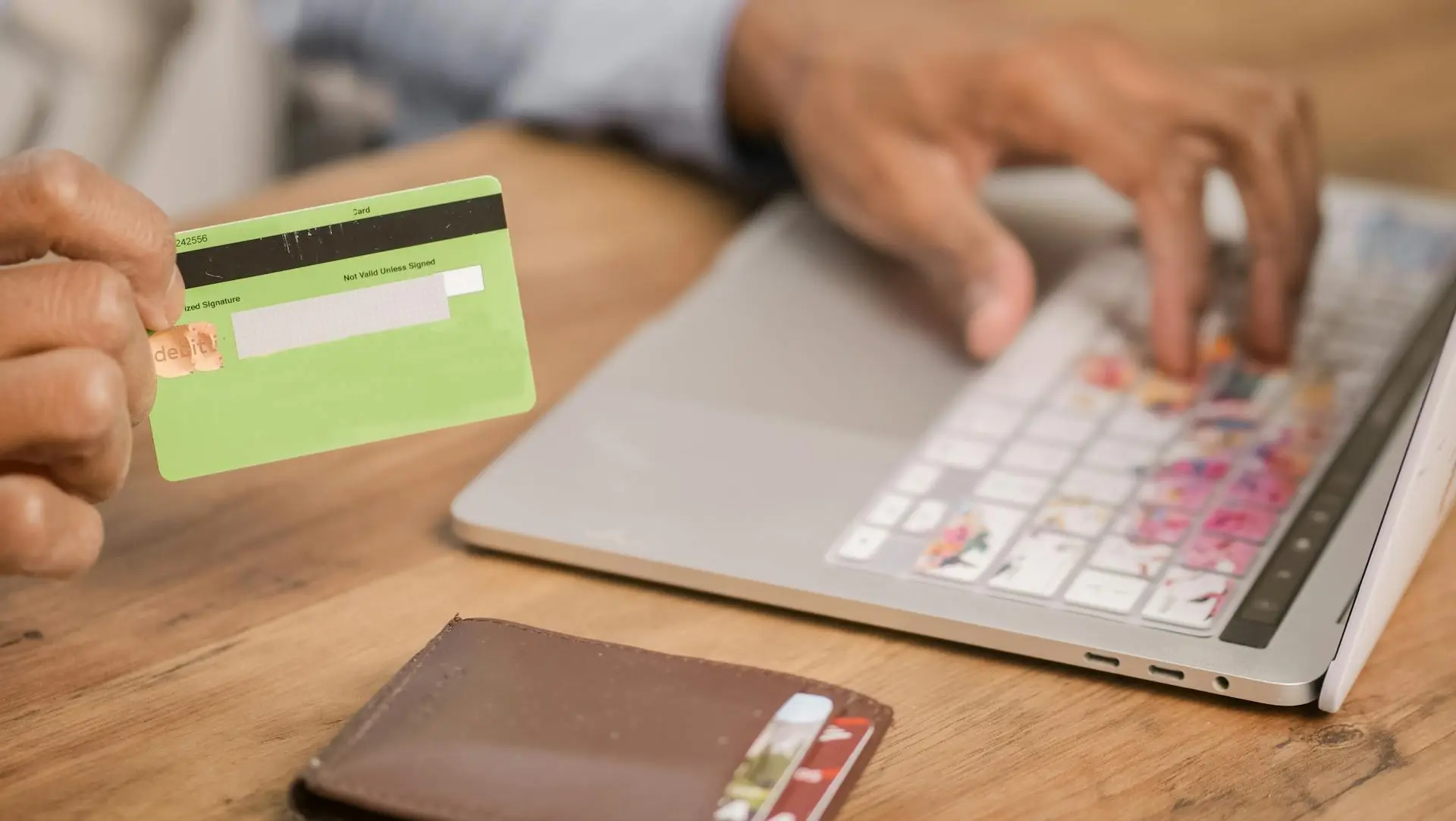 Ventas online pegan a pequeños negocios en Aguascalientes