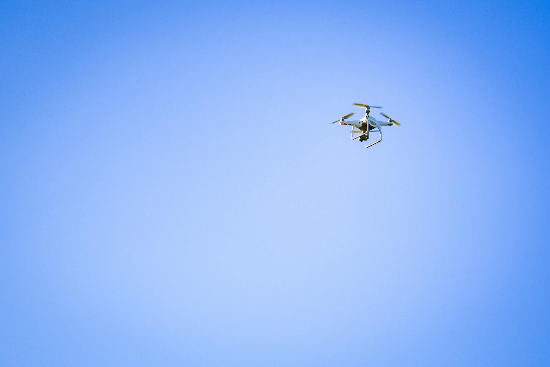 Empresarios dicen sí a sancionar uso indebido de drones en Aguascalientes