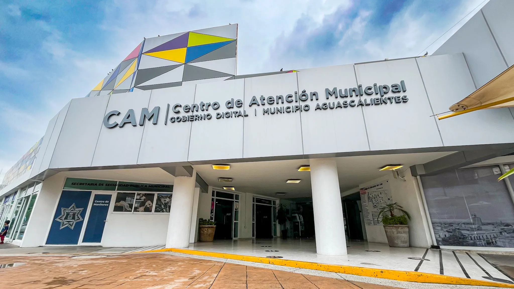 Tinacos, cemento, calentadores y cisternas a precio de fábrica en el CAM