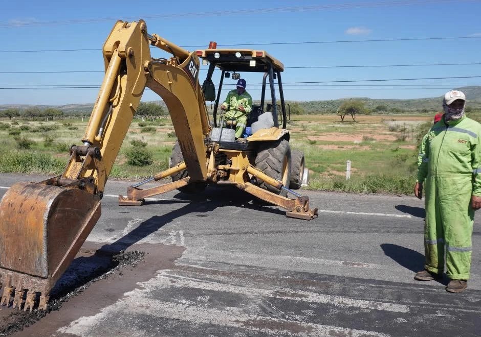 Reconoce SCT pocos tramos carreteros en buen estado; prometen intervenir