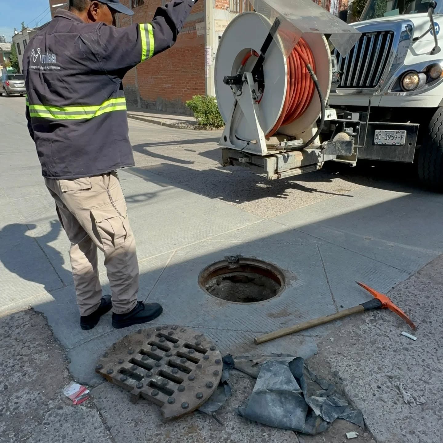MIAA atiende afectaciones en alcantarillado tras lluvias