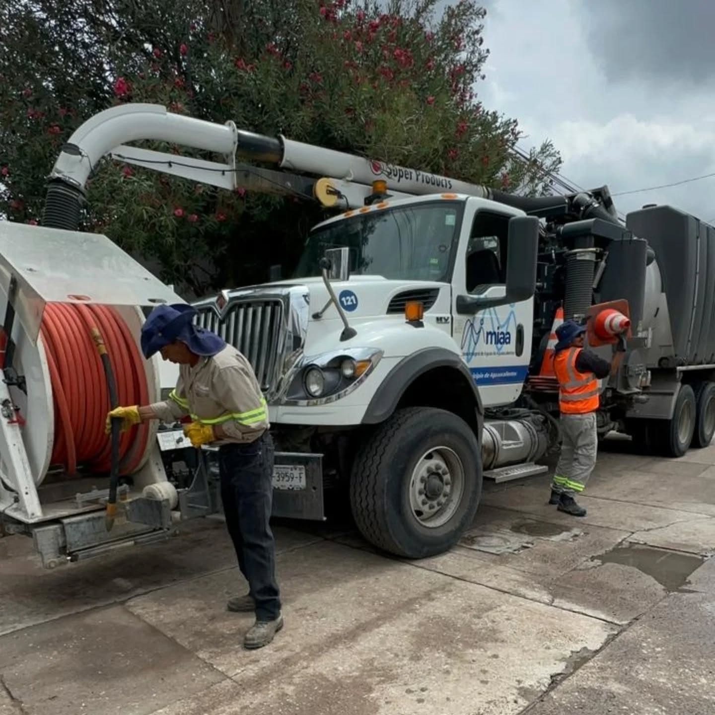 MIAA llama a la ciudadanía a prevenir inundaciones y cuidar el agua potable
