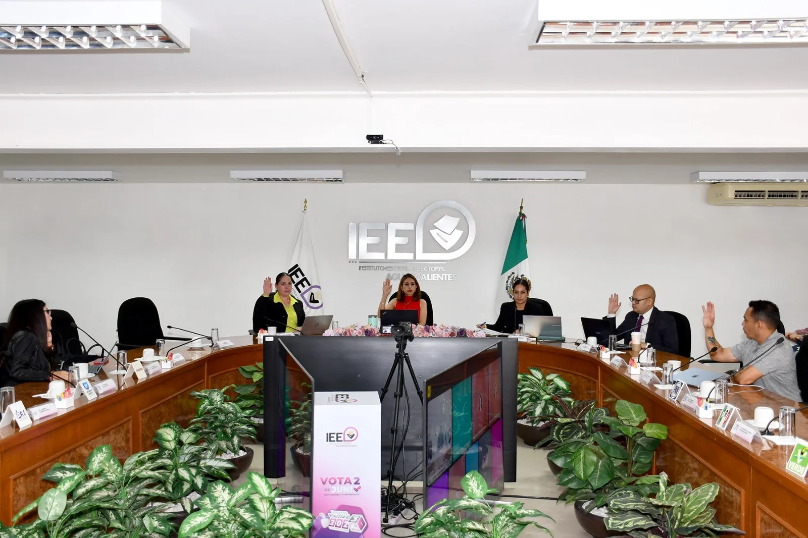 IEE recauda más de 2 millones en multas a partidos en lo que va de 2025