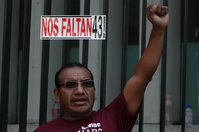 Vidulfo Rosales deja la defensa de los 43 de Ayotzinapa por motivos personales y de salud