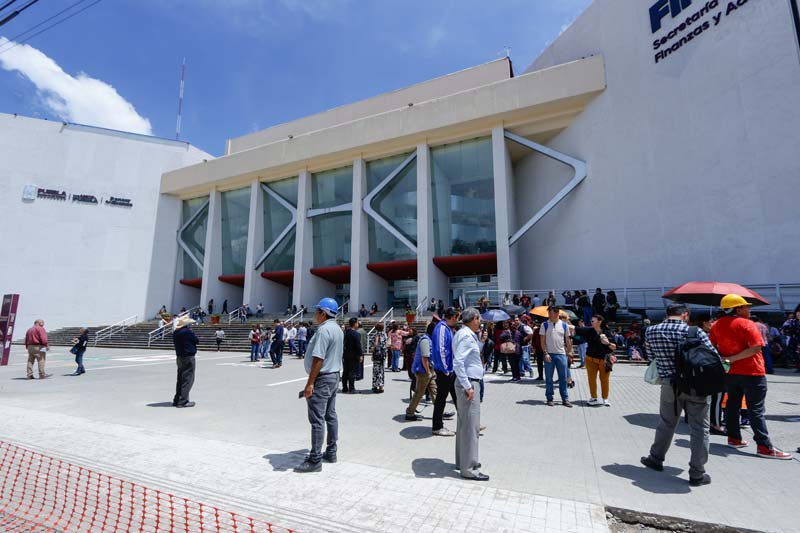 Fuga de gas obliga a desalojar oficinas de la Secretaría de Finanzas
