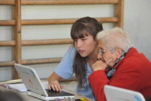 Más del 50% de los adultos mayores en Puebla viven en pobreza y empleo informal