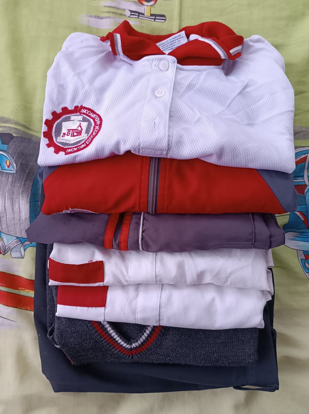 Hasta 200 pesos más costarán los uniformes escolares este ciclo