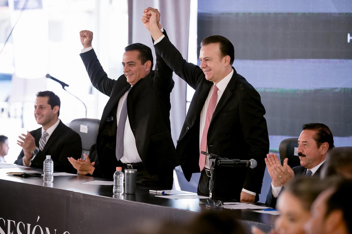 Asegura Esteban Villegas que Durango “tendrá los mejores años”, tras reelección de Toño Ochoa
