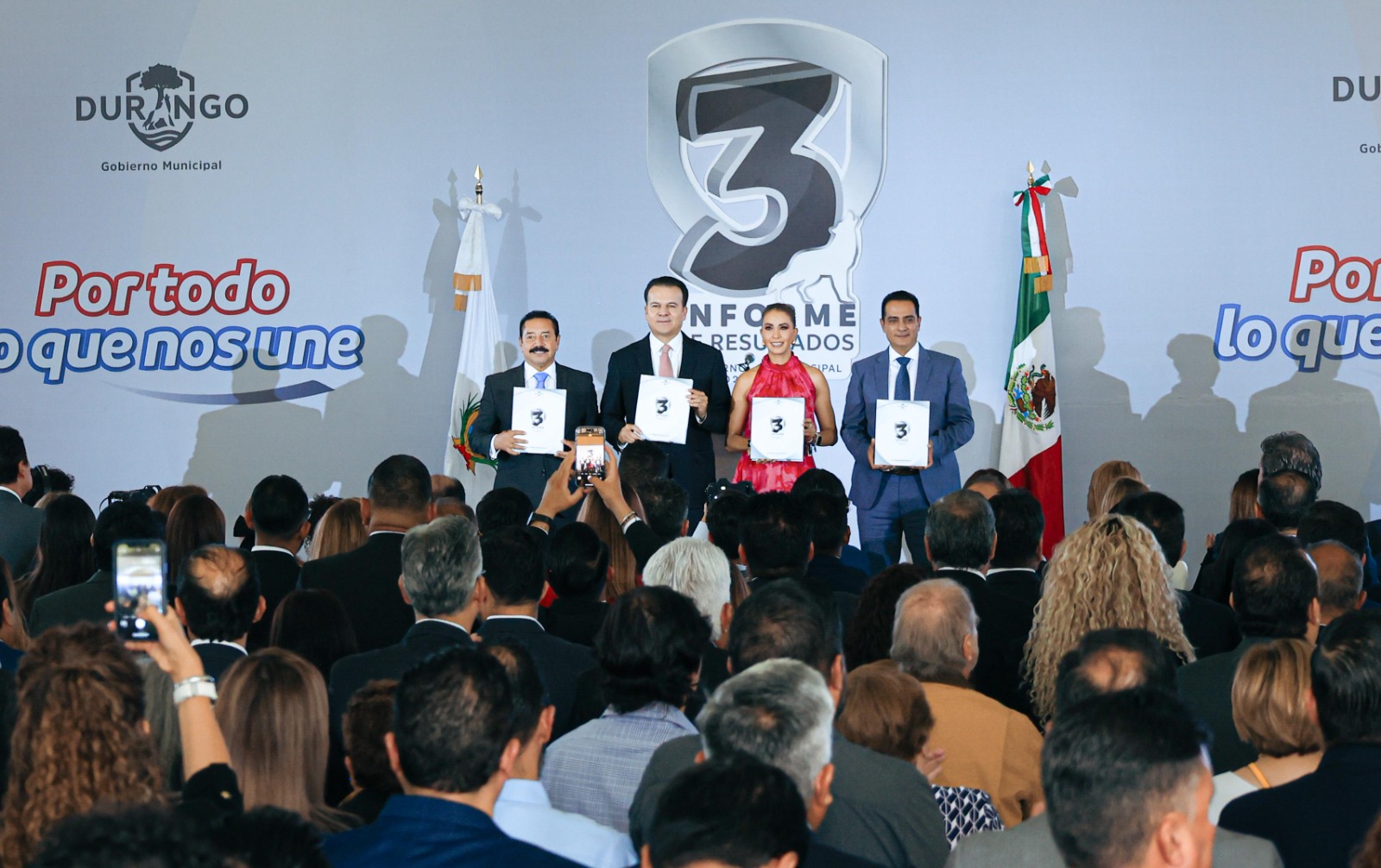 Bonifacio Herrera rinde último informe; reporta obras en salud, pavimentación y servicios públicos