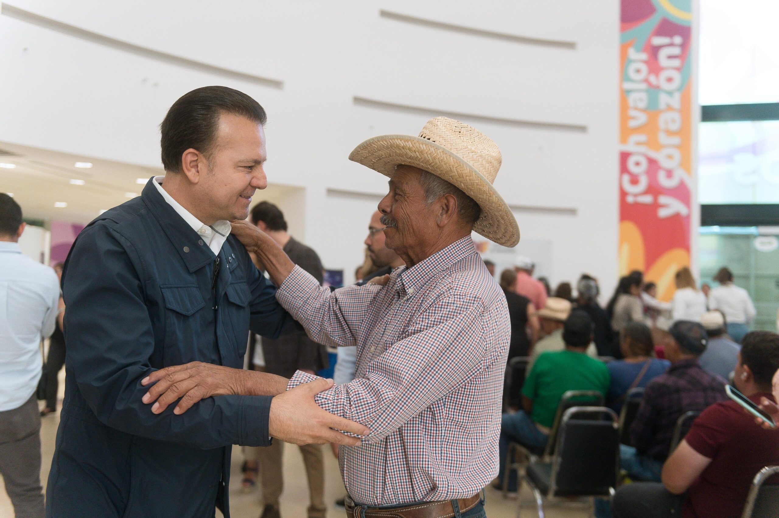 ITCMA publica encuesta y asegura que Esteban Villegas es el gobernador mejor evaluado del país