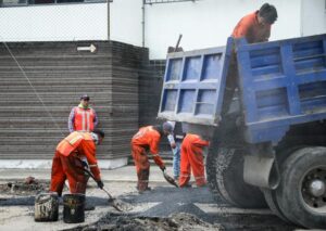 Armenta anuncia rescate urgente de carreteras en Puebla tras años de abandono