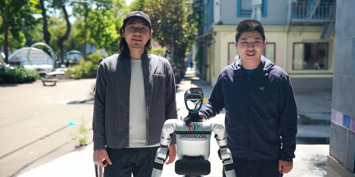 OpenMind está construyendo en Silicon Valleyla “mente colectiva” de los robots humanoides