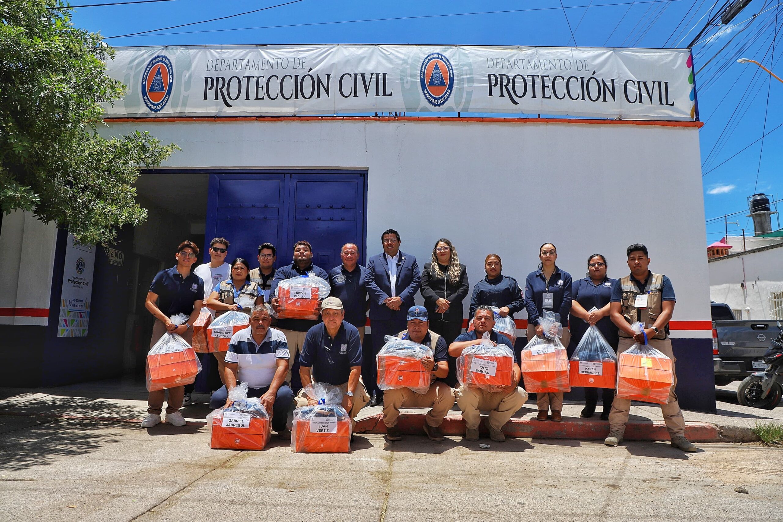 Entregan nuevo equipamiento al personal de Protección Civil en Jesús María