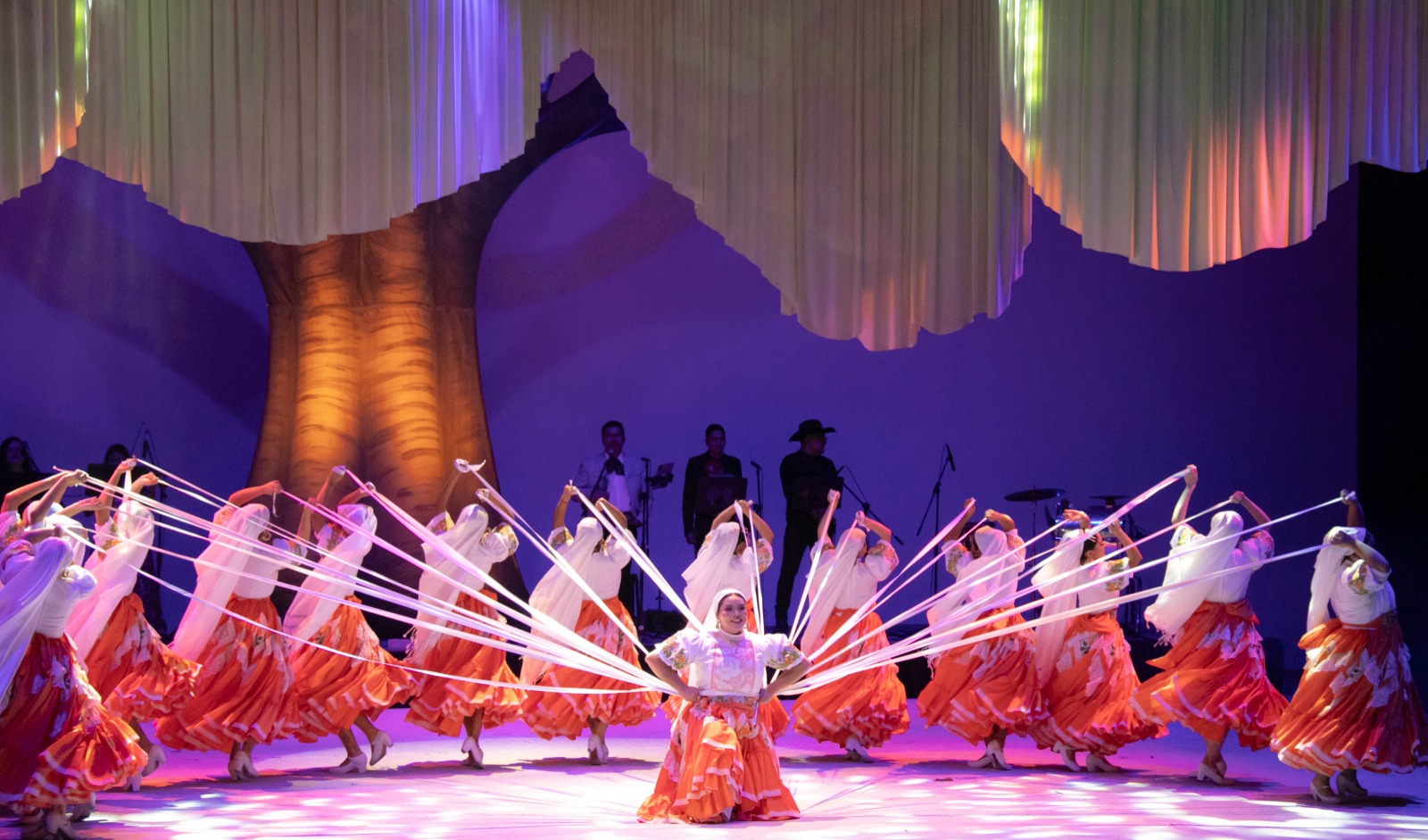 ¿Quieres viajar por el mundo bailando? El Ballet de la UAA busca nuevos integrantes