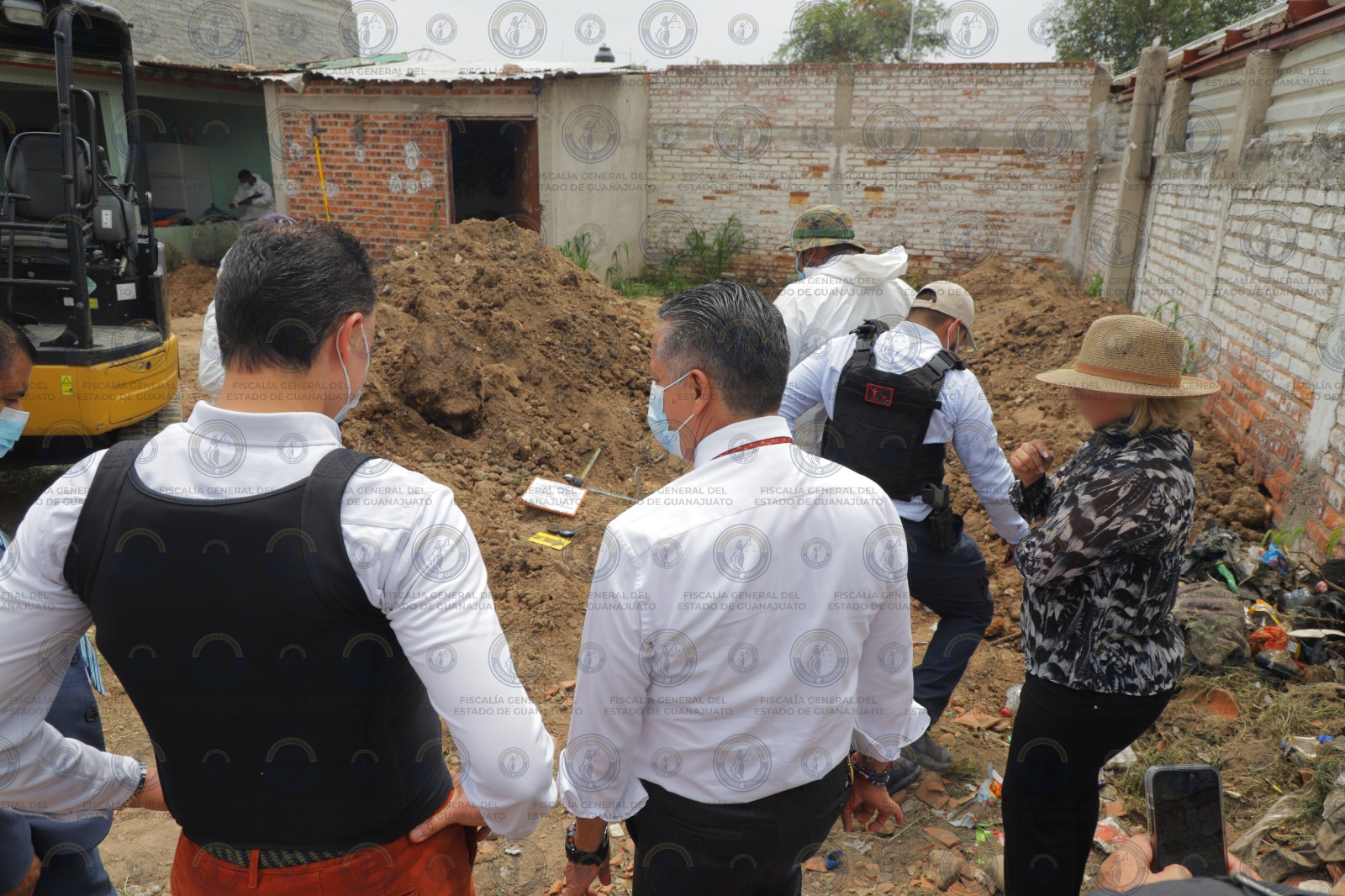 Gobernadora de Guanajuato pide extinguir dominio de predios usados como fosas clandestinas