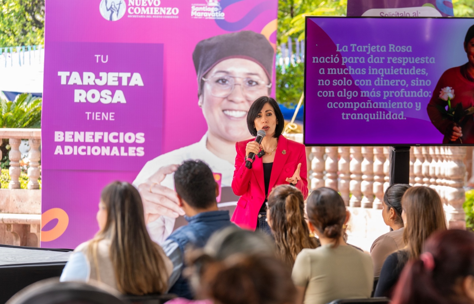 ¡Regístrate! Tarjeta Rosa ya beneficia a más de 600 mil mujeres en Guanajuato