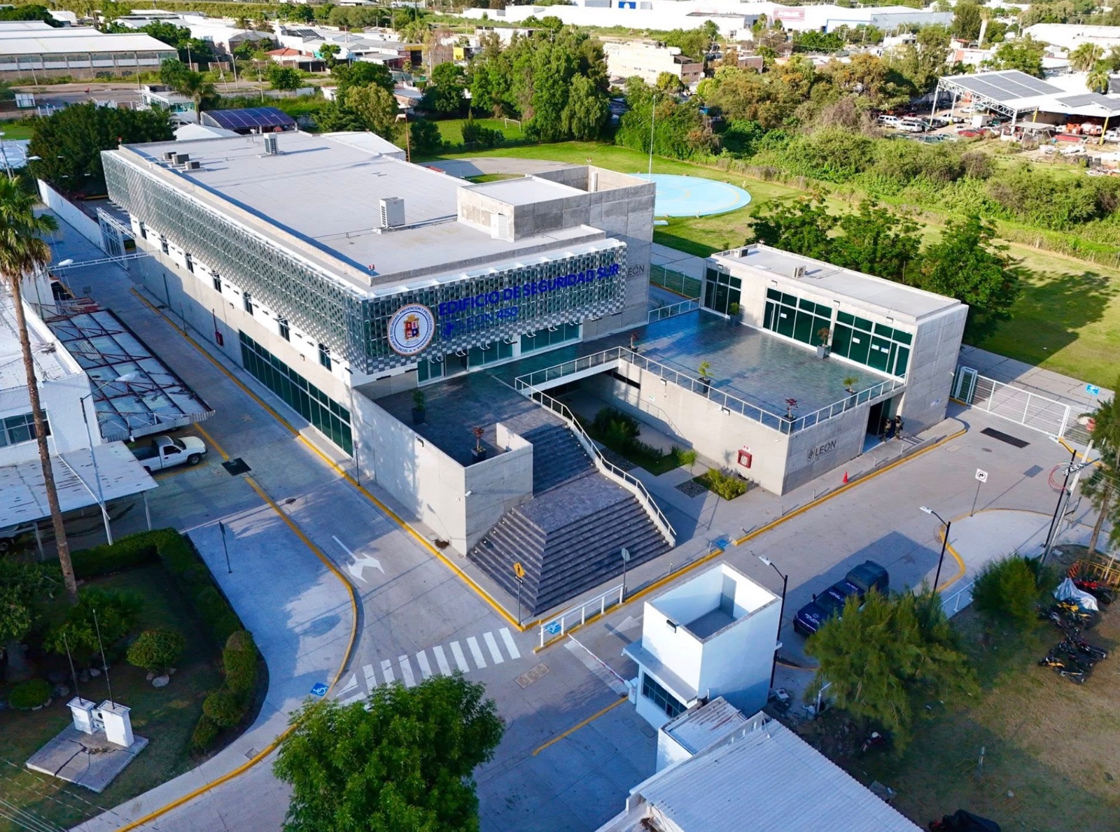 Inauguran Edificio de Seguridad León 450: prometen beneficios a 212 colonias rurales