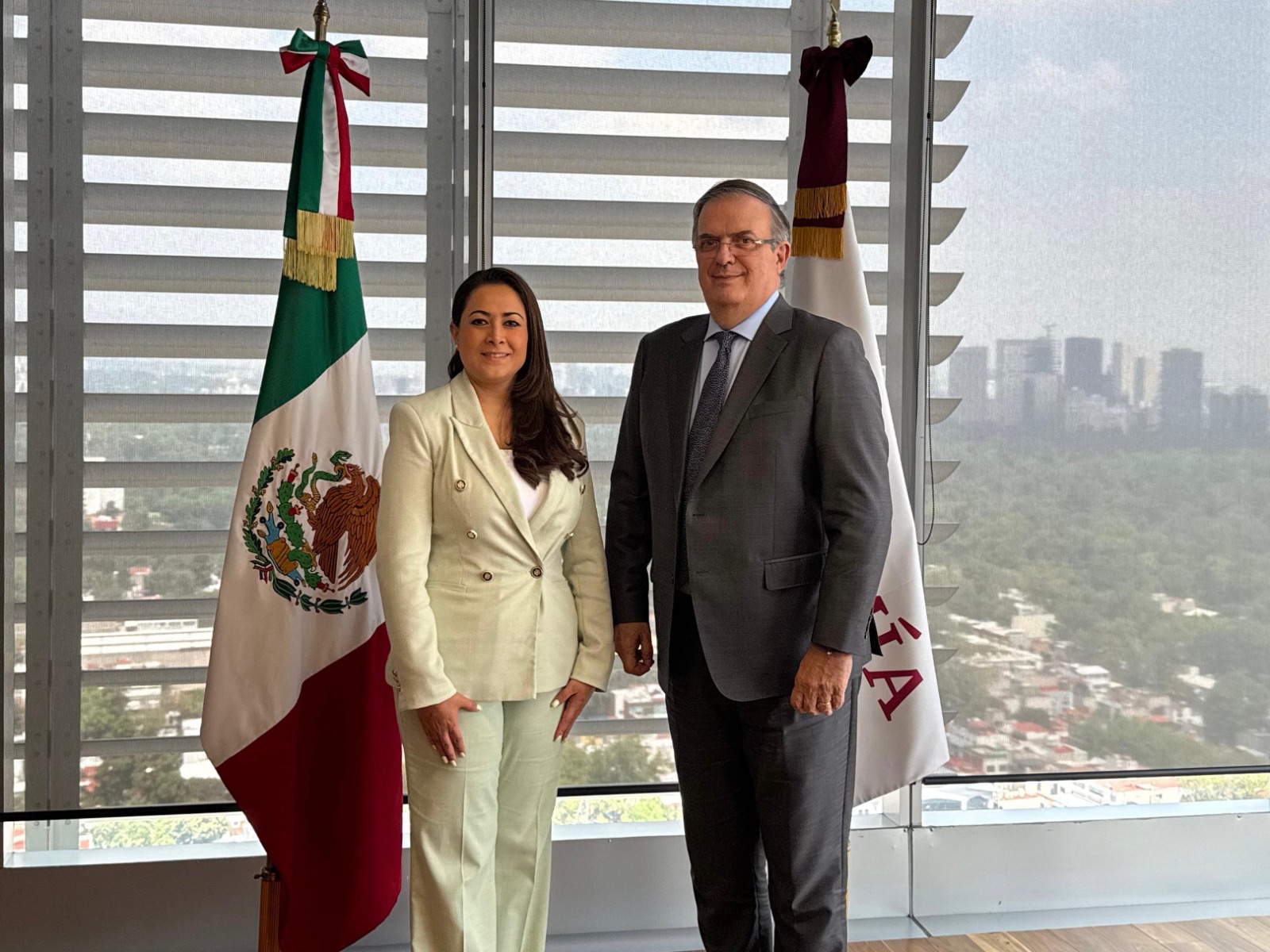 Se reúne gobernadora con Marcelo Ebrard: analizan desarrollo industrial regional