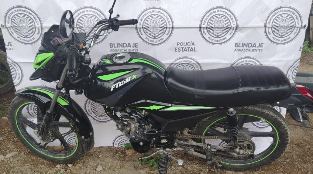 Policía Estatal de Aguascalientes recupera dos motocicletas y asegura dos vehículos con irregularidades