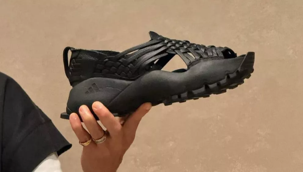 Adidas enfrenta acusaciones de apropiación cultural en Oaxaca por sandalias &#8216;Oaxaca Slip-On&#8217;