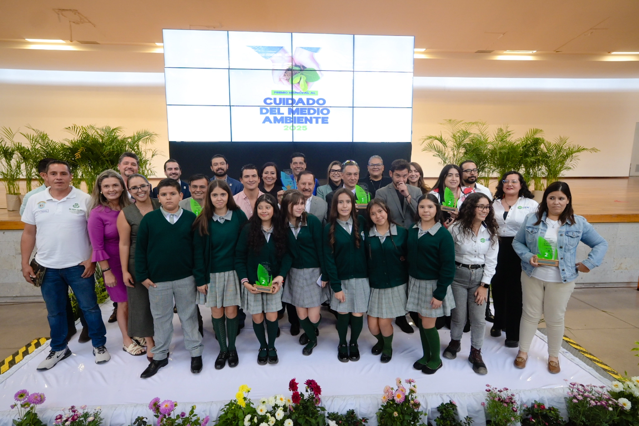 Entregan Premio Municipal al Cuidado del Medio Ambiente
