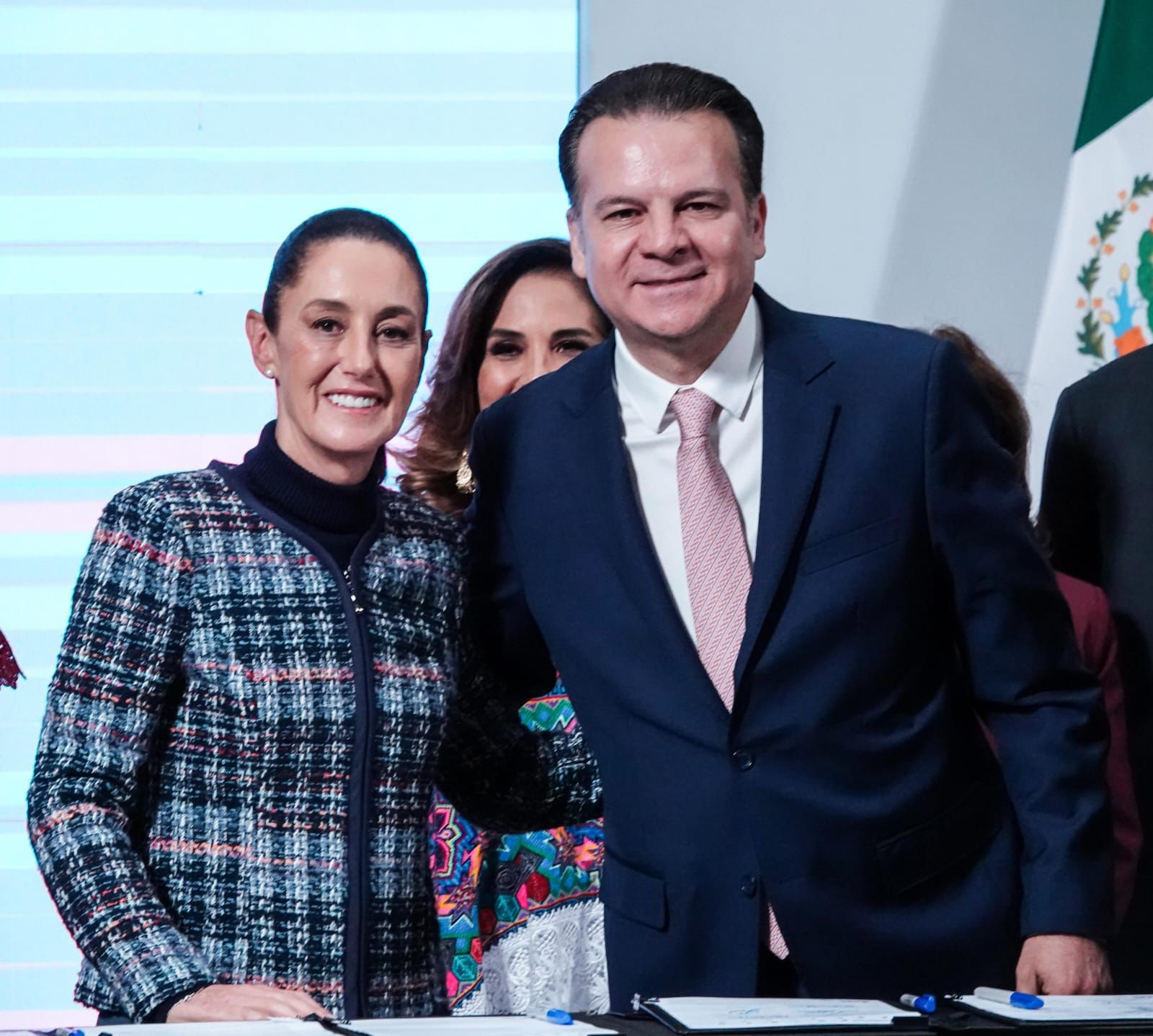 Reconoce Esteban Villegas trabajo de Claudia Sheinbaum tras primer informe presidencial