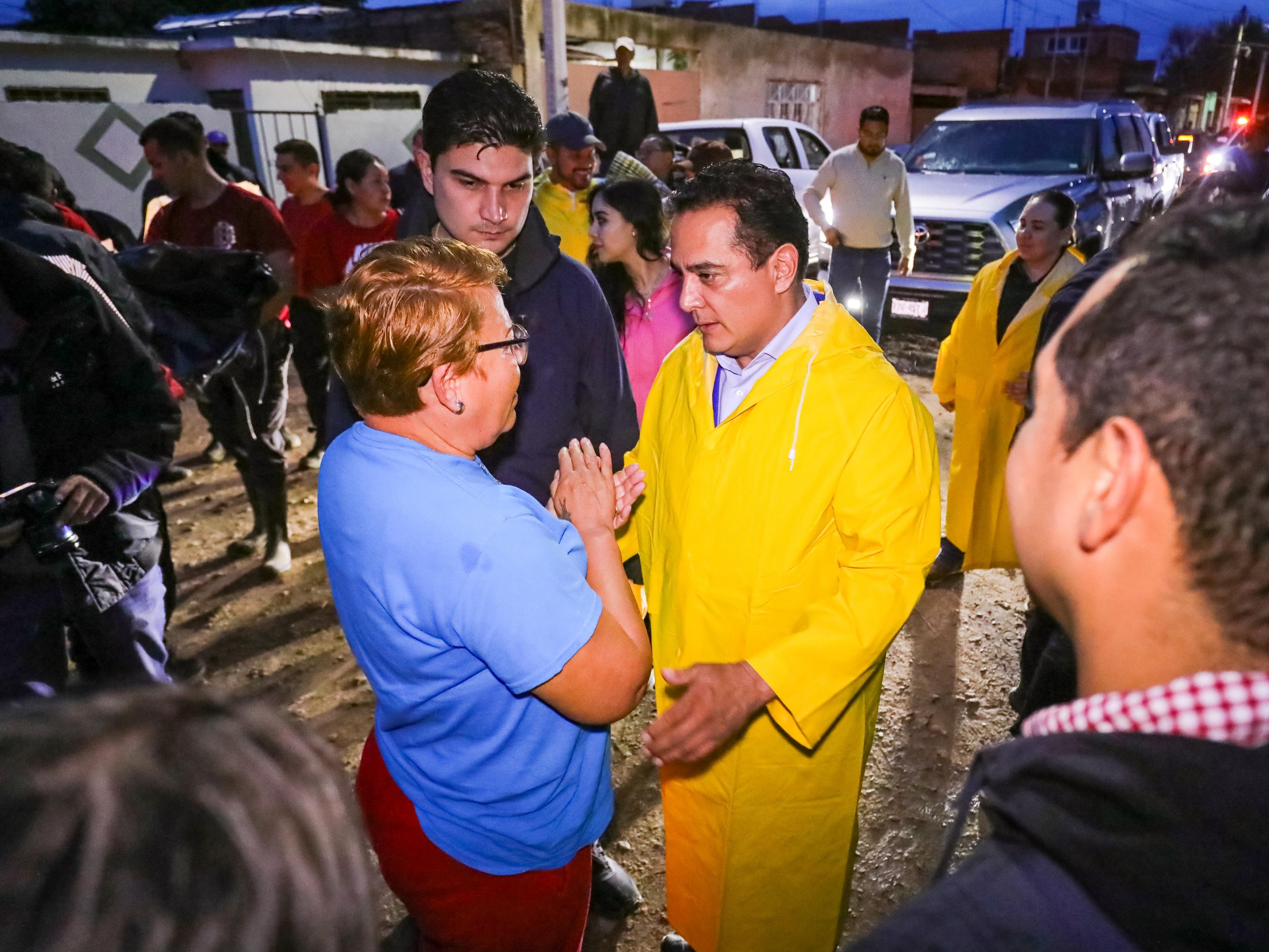 Atienden a familias afectadas por lluvias en Durango capital