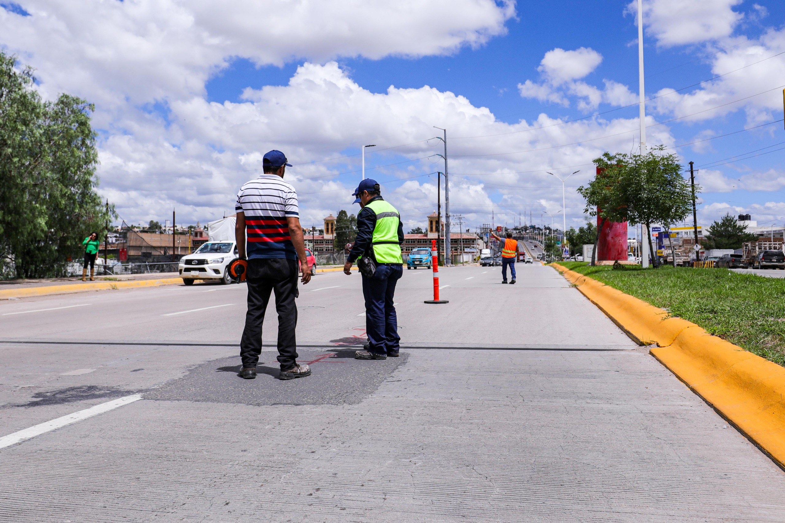 Tras vandalismo y acumulación de basura, arranca rehabilitación de colector en San Ángel