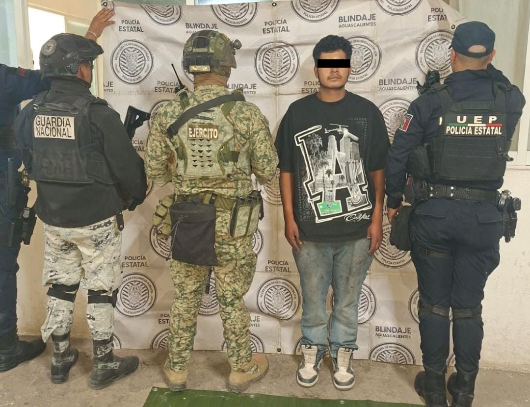 Menor de edad es detenido en Jesús María con varias dosis de enervantes