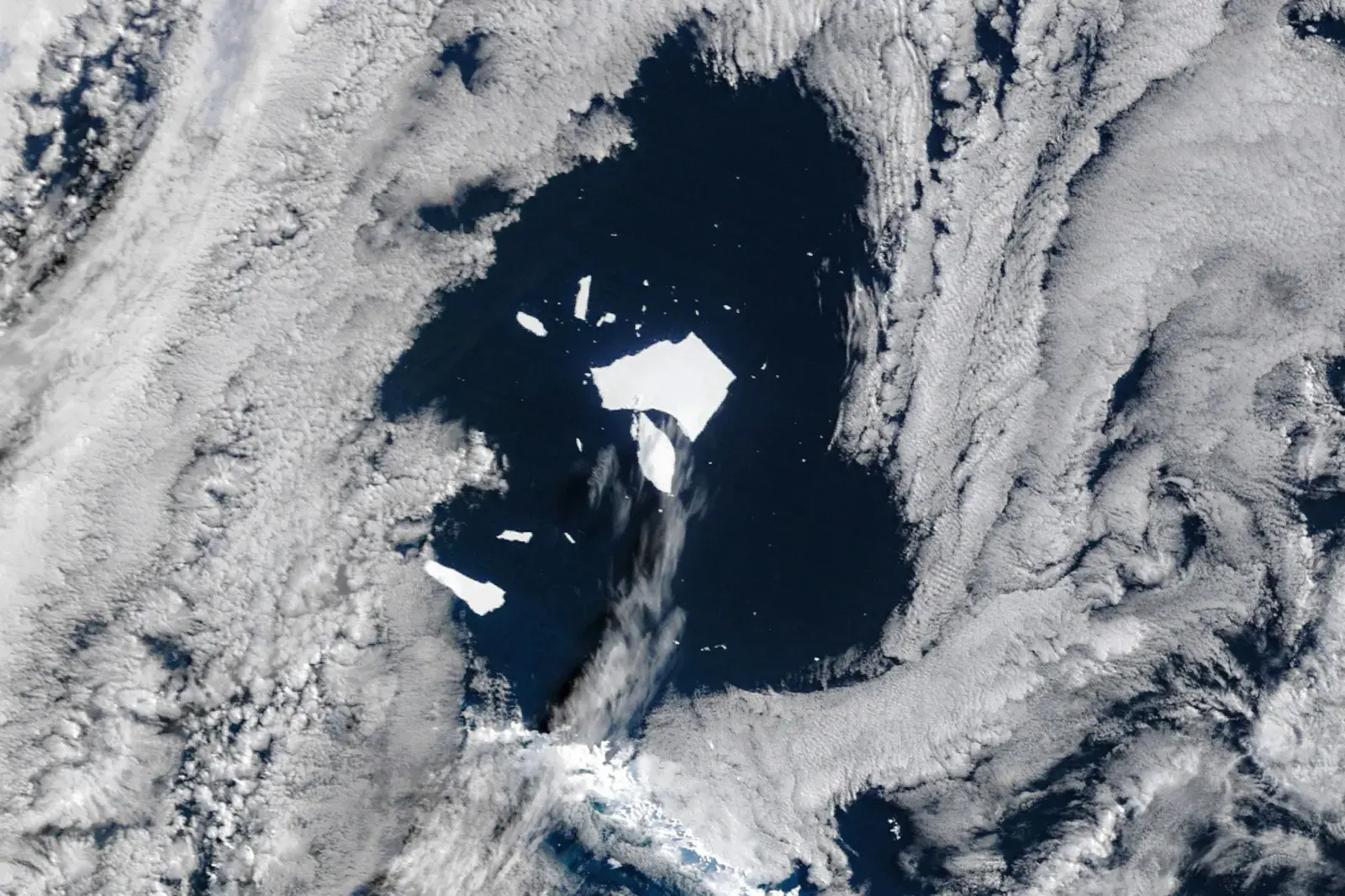 Nueva imagen de la NASA muestra la &#8216;inminente desaparición&#8217; del iceberg antártico