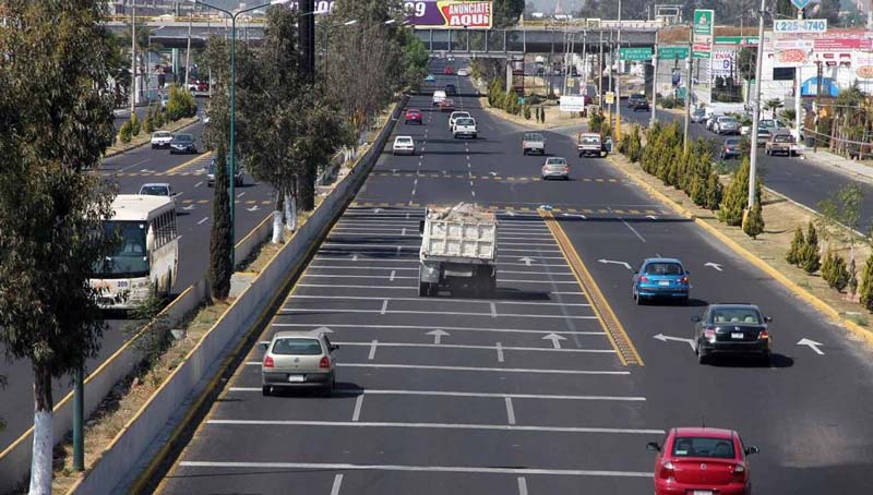 Recta Cholula reforzada con videovigilancia y topes para disminuir accidentes de tránsito