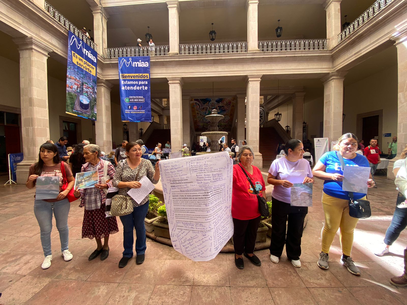 Tras manifestación, municipio promete a vecinos de Los Negritos atender vialidad de acceso