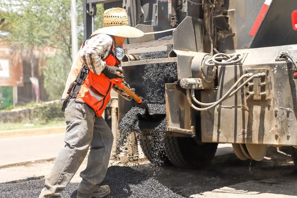 Jesús María refuerza labores de bacheo tras daños por lluvias