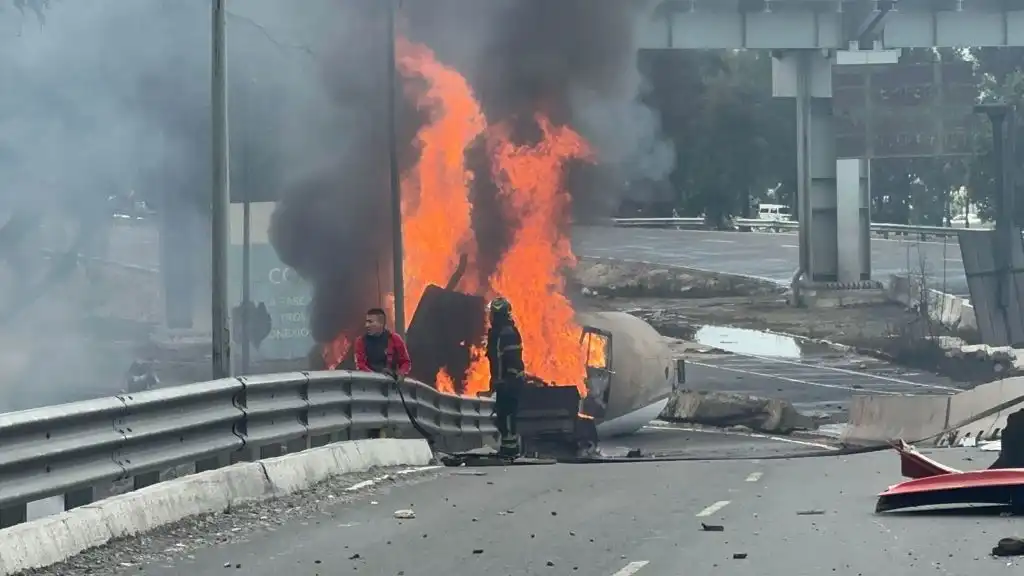 Explosión de pipa en Iztapalapa deja tres muertos y 70 heridos: publican lista de las personas hospitalizadas