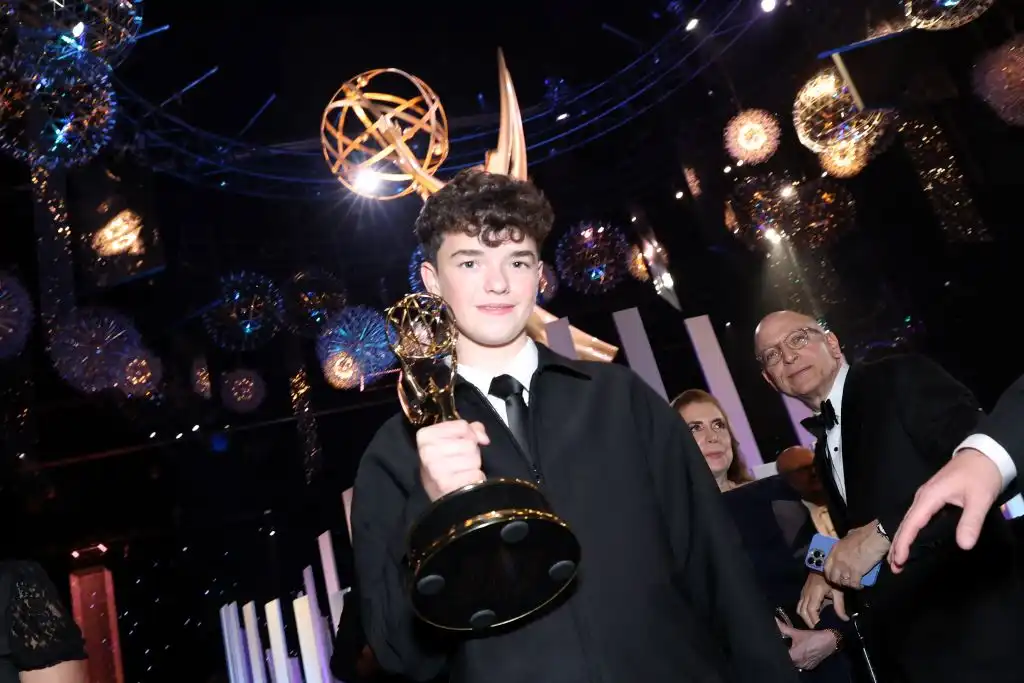 De ‘Adolescence’ a ‘Palestina libre‘: los Emmy 2025 se tiñen de política, polémica y juventud